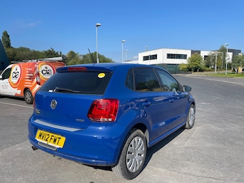 Used Volkswagen Polo 2010 for sale - 75620912: Photo