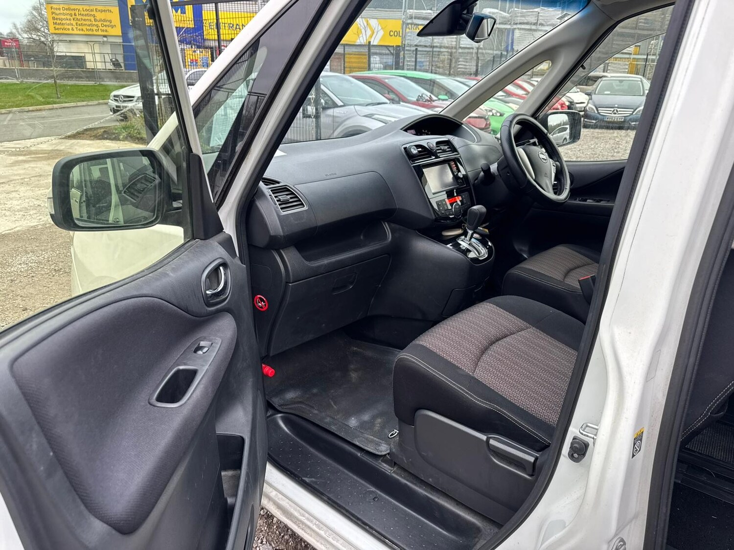 Used Nissan Serena 2026 for sale - 77818041: Photo 18