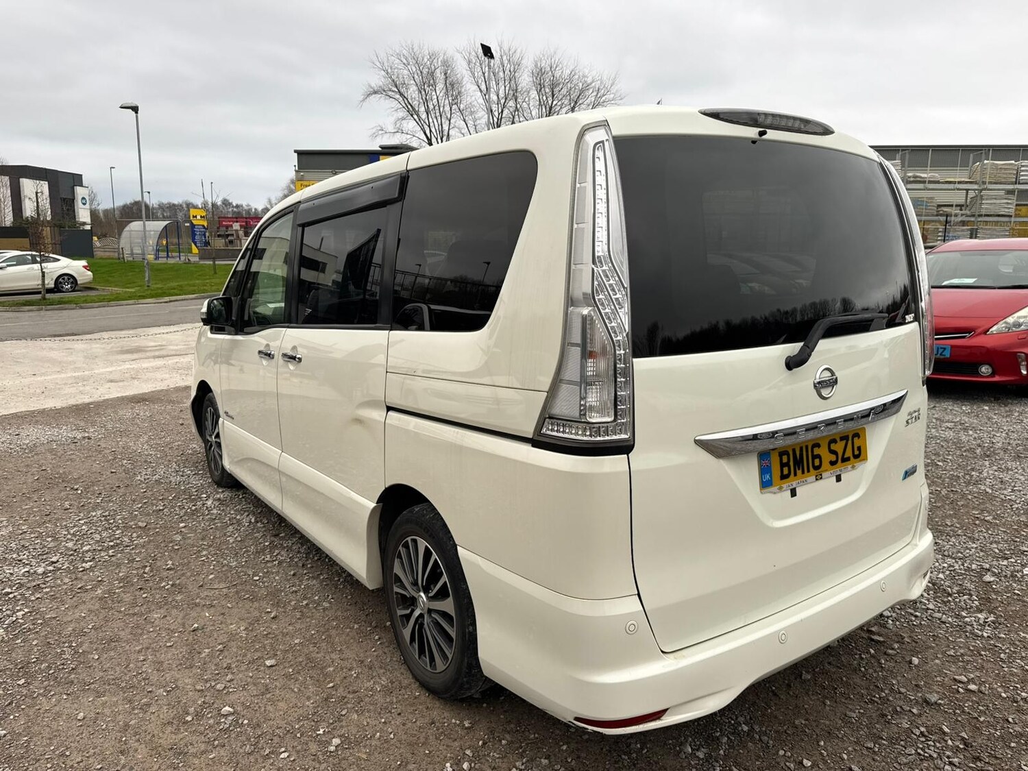 Used Nissan Serena 2026 for sale - 77818041: Photo 6