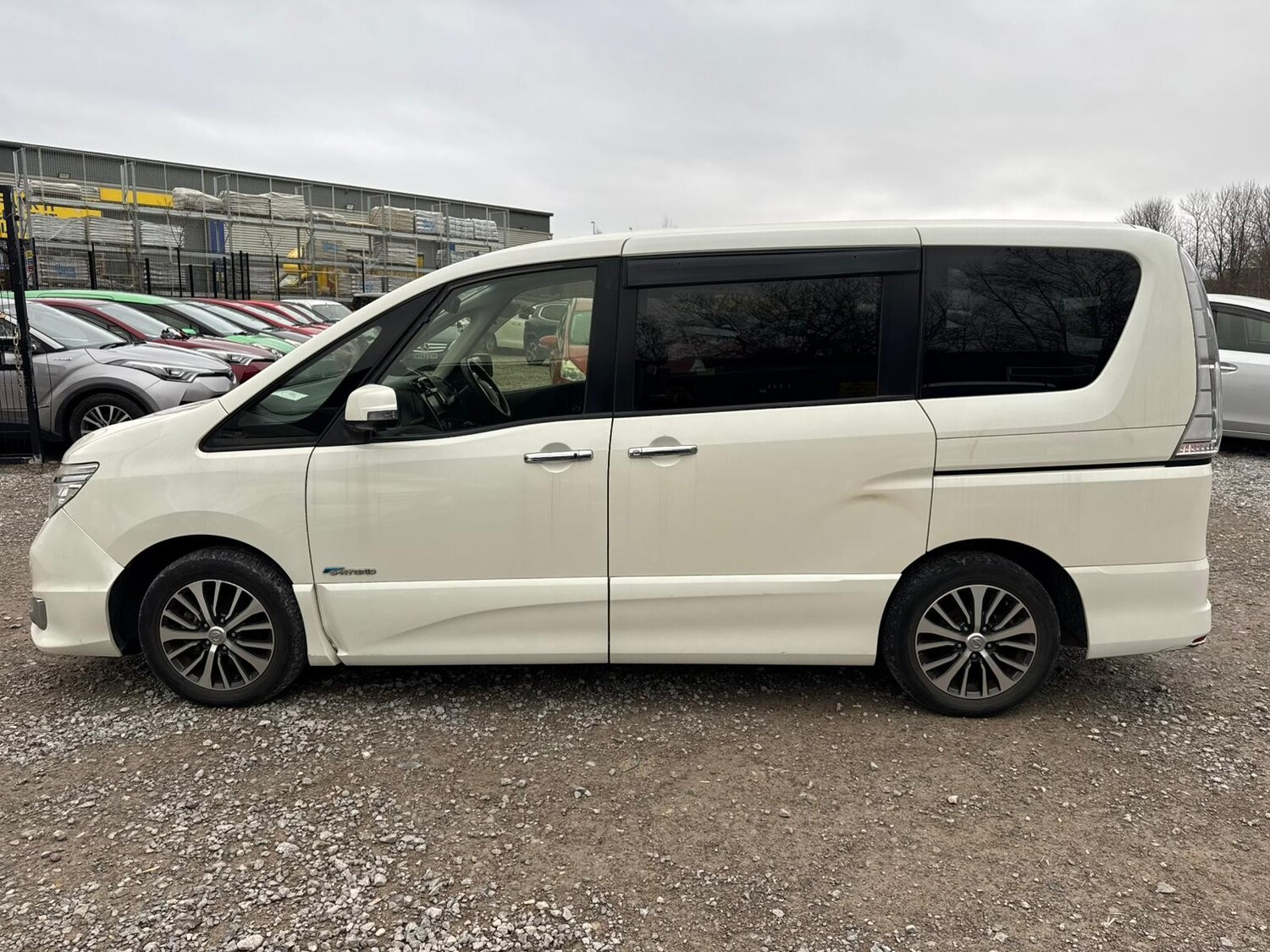 Used Nissan Serena 2026 for sale - 77818041: Photo 7