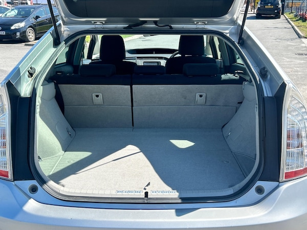 Used Toyota Prius 2025 for sale - 74518276: Photo 17