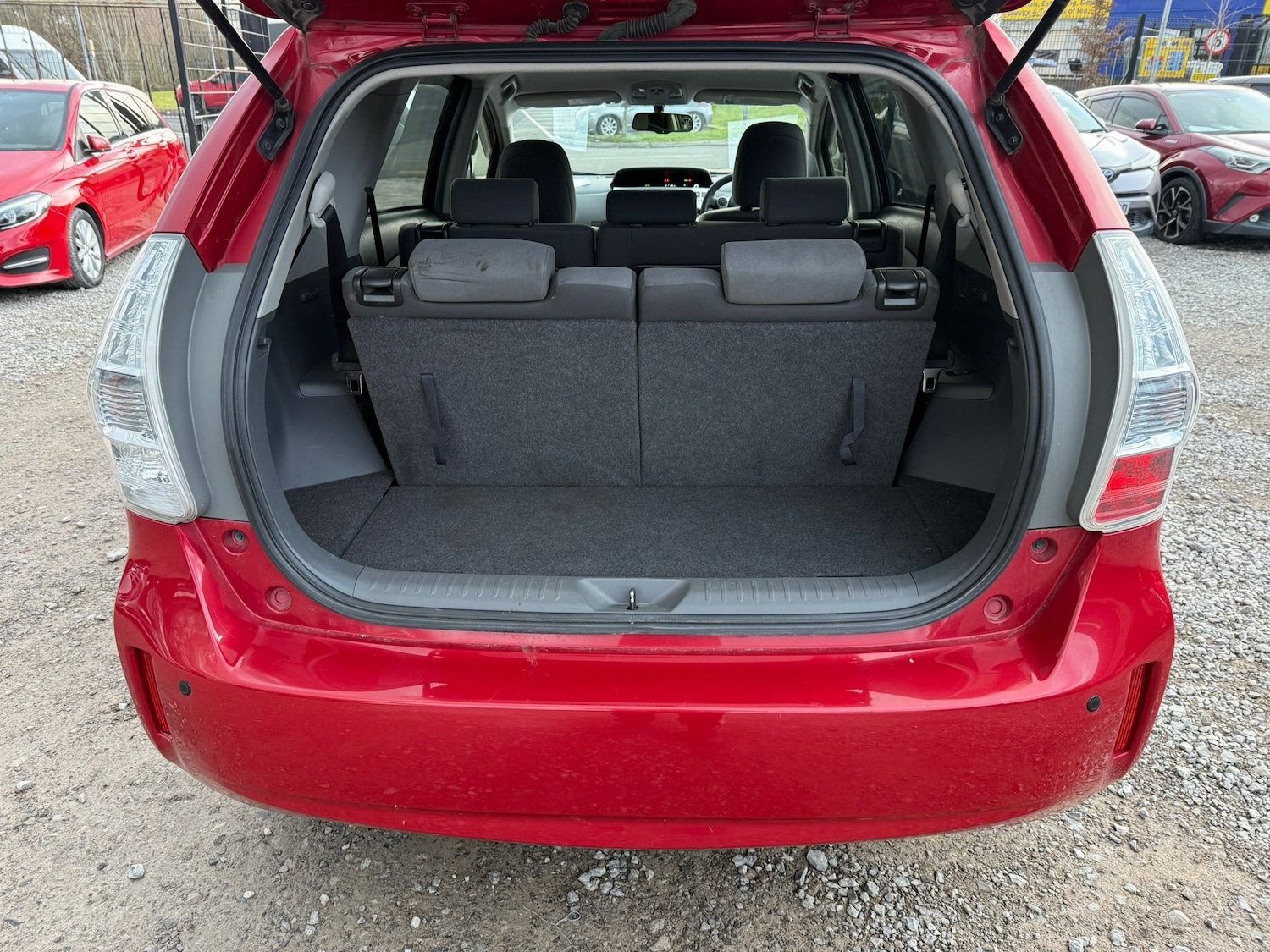 Used Toyota Prius+ 2026 for sale - 77399625: Photo 17