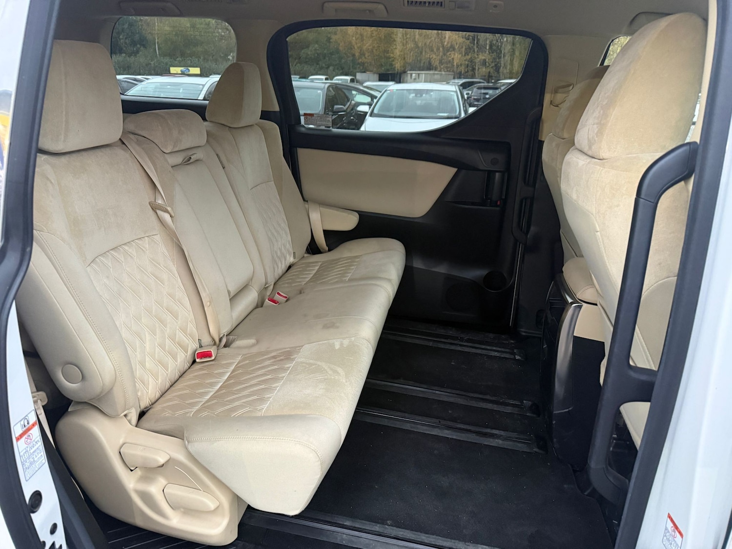 Used Toyota Alphard for sale - 76477458: Photo 14