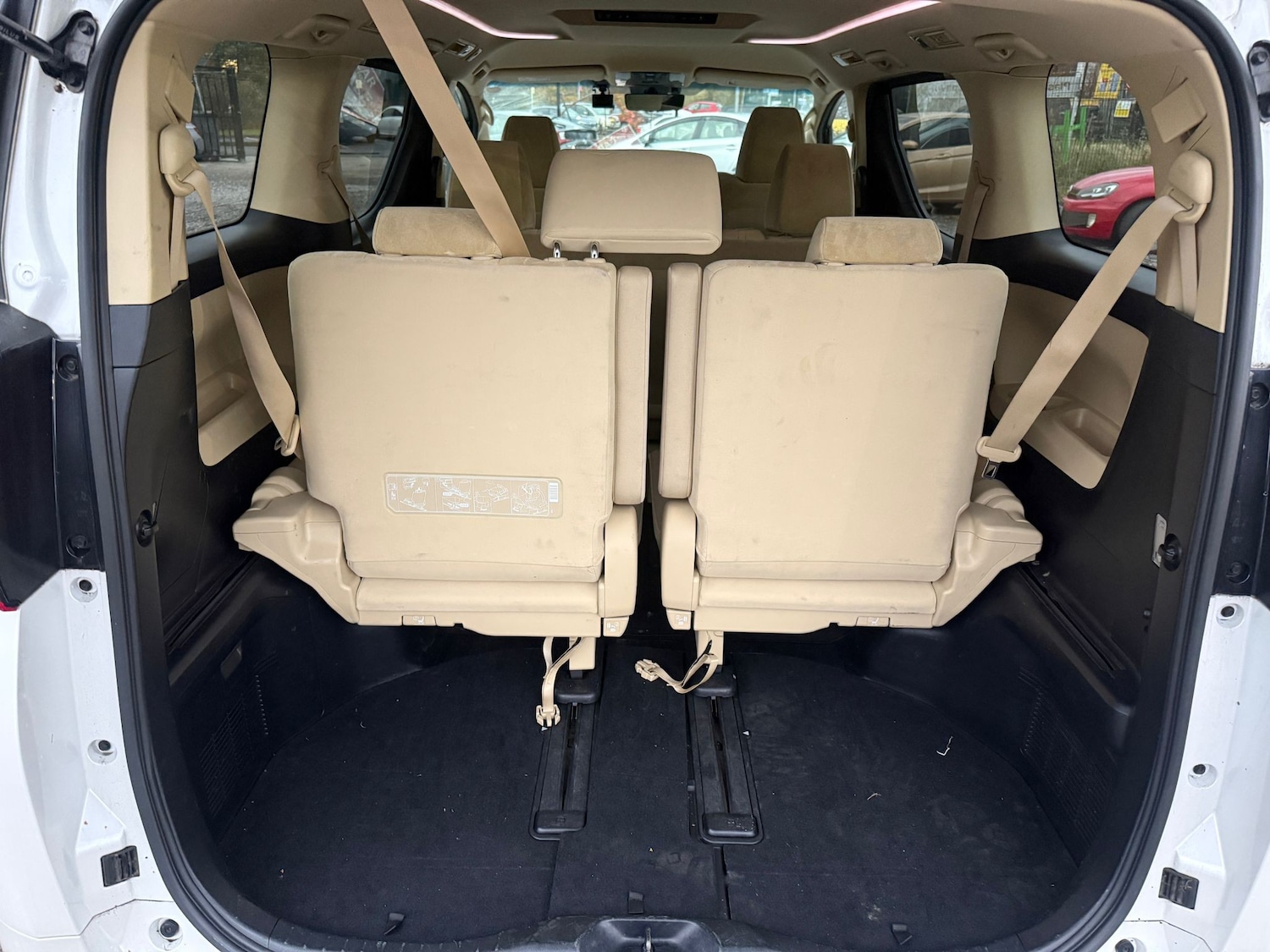 Used Toyota Alphard for sale - 76477458: Photo 17