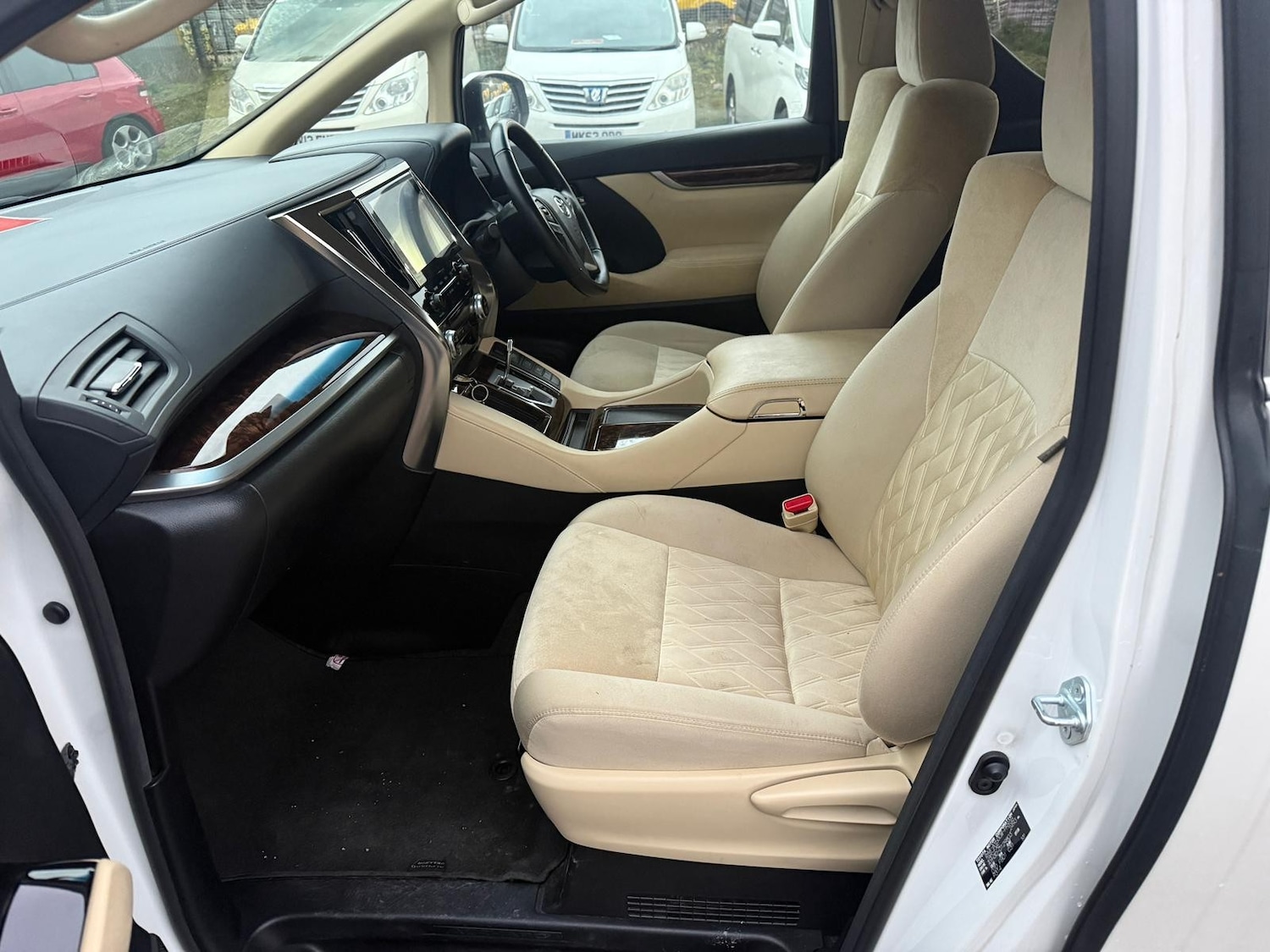 Used Toyota Alphard for sale - 76477458: Photo 19