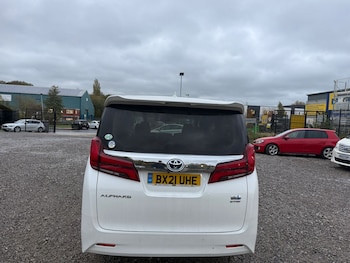Used Toyota Alphard 2021 for sale - 76477458: Photo