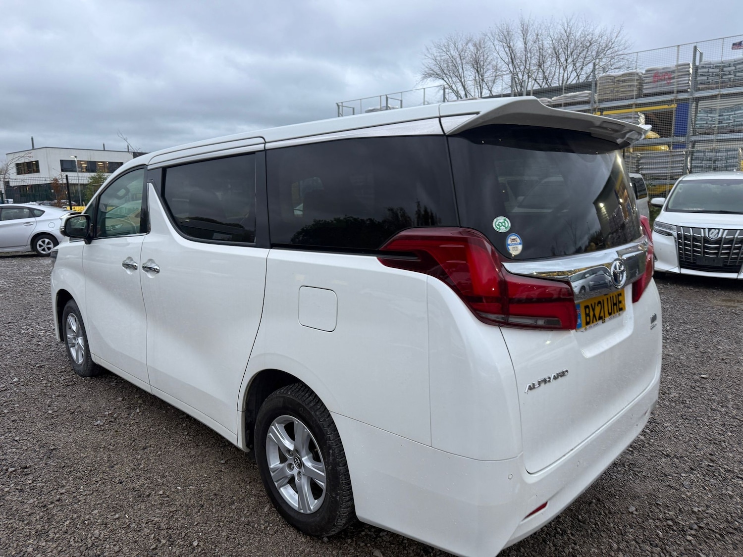 Used Toyota Alphard for sale - 76477458: Photo 6