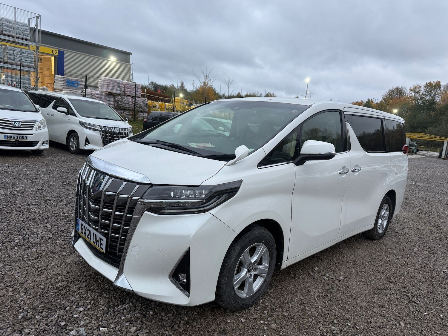 Used Toyota Alphard for sale - 76477458: Photo 8