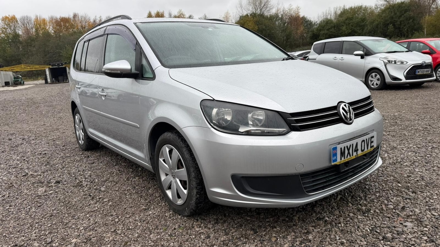 Used Volkswagen Touran for sale - 76534986: Photo 2