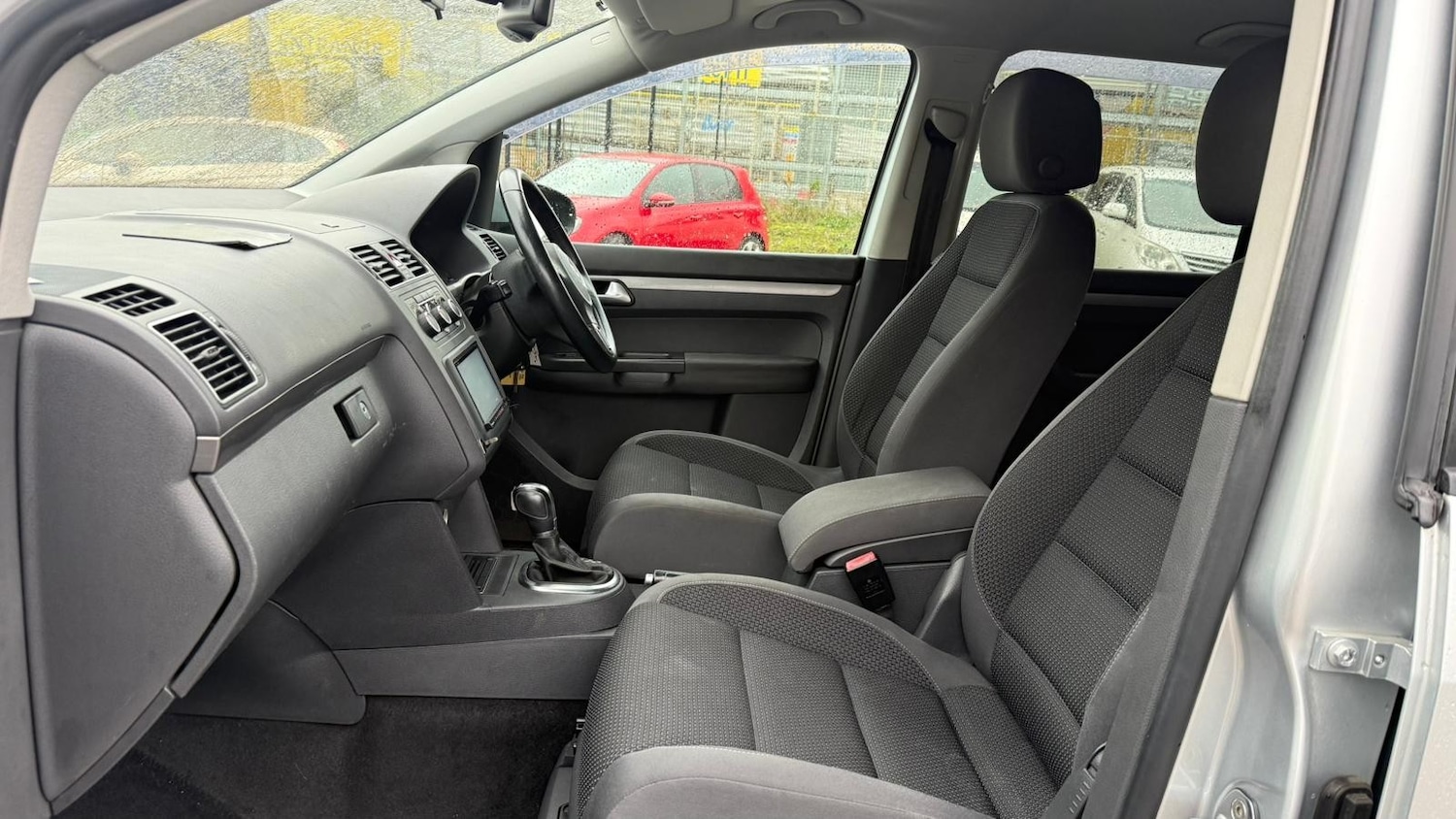 Used Volkswagen Touran for sale - 76534986: Photo 21