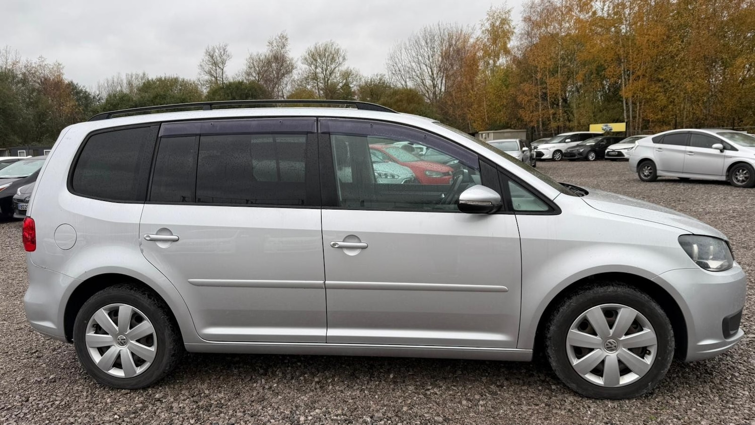 Used Volkswagen Touran for sale - 76534986: Photo 3