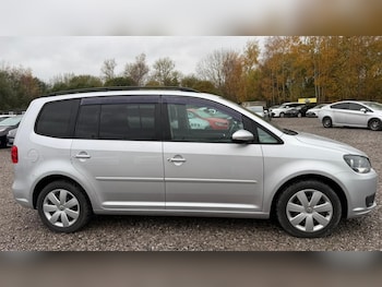 Used Volkswagen Touran 2014 for sale - 76534986: Photo