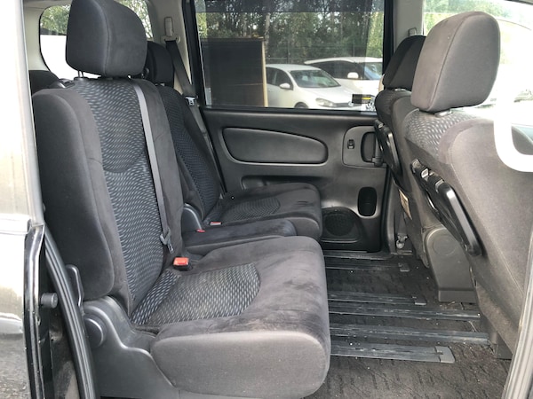 Used Nissan Serena for sale - 76249612: Photo 17