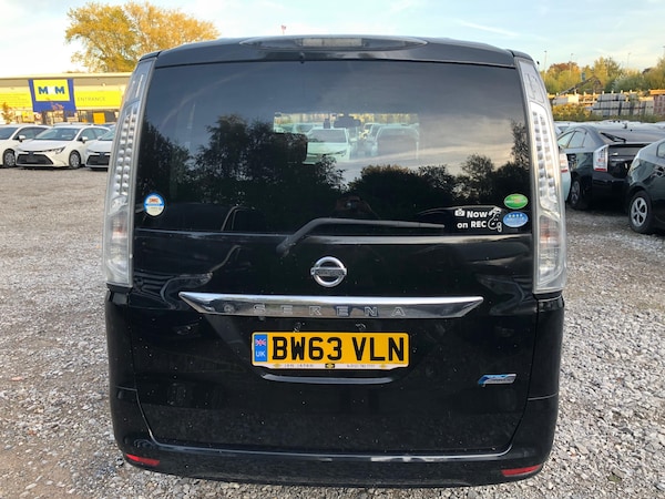 Used Nissan Serena for sale - 76249612: Photo 4