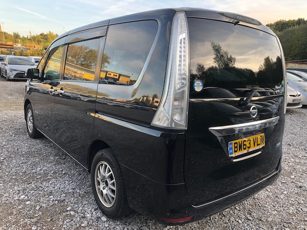 Used Nissan Serena for sale - 76249612: Photo 6