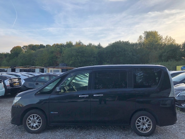 Used Nissan Serena for sale - 76249612: Photo 7