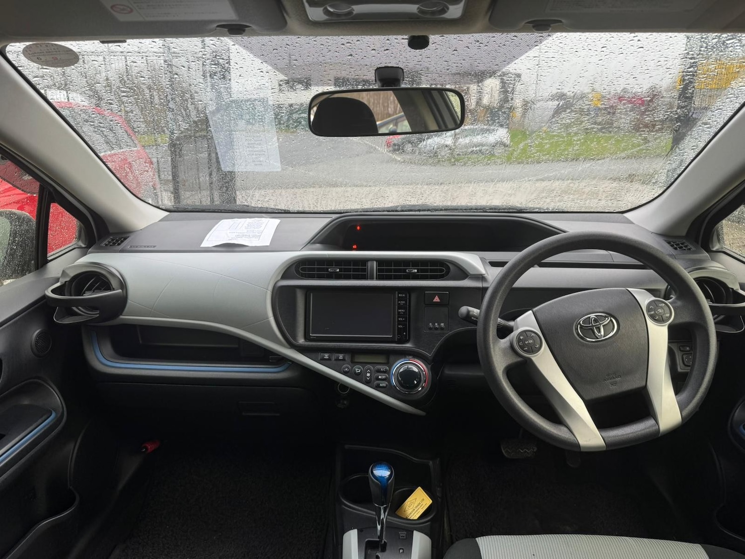 Used Toyota Aqua for sale - 77401410: Photo 13