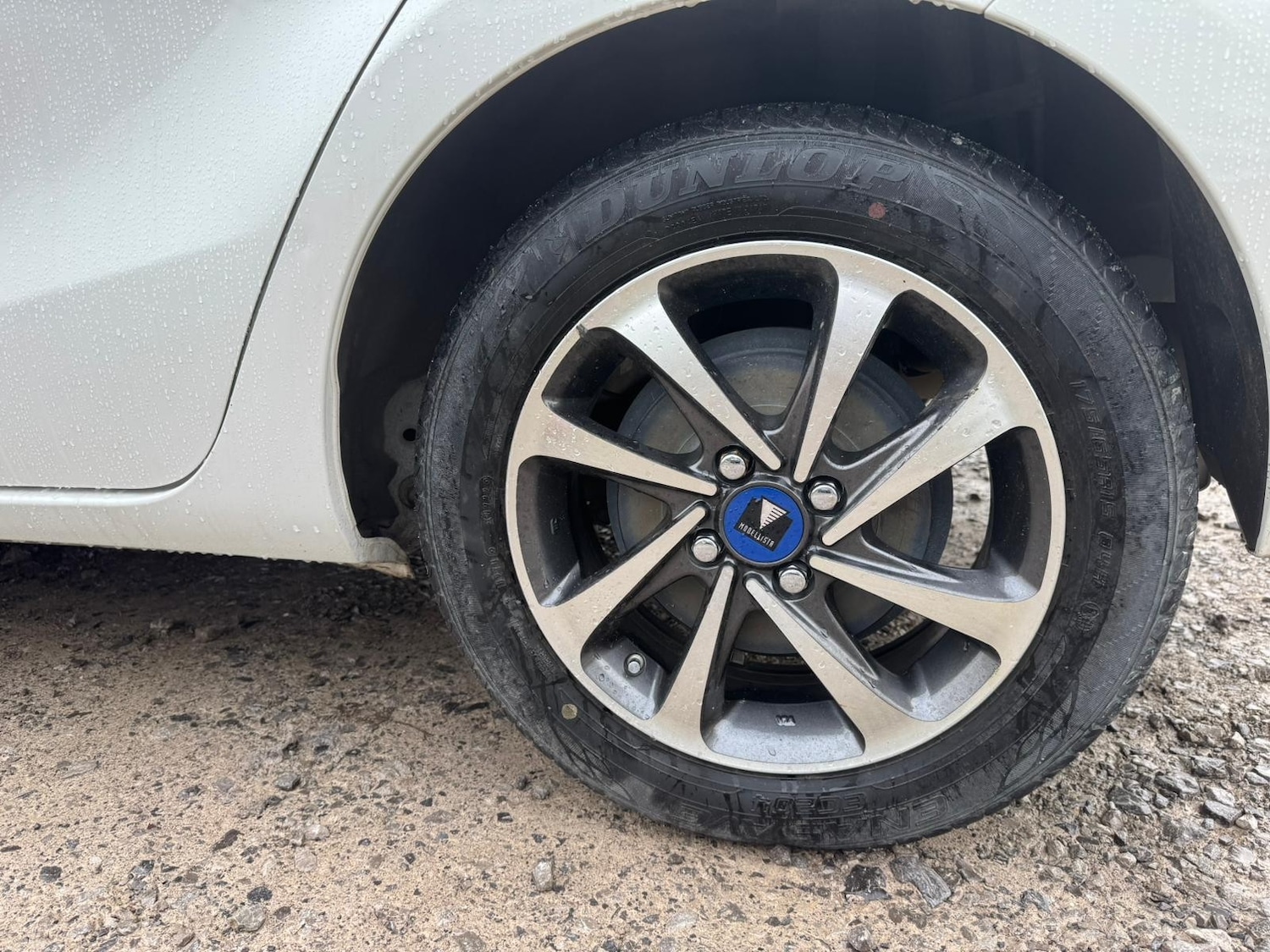 Used Toyota Aqua for sale - 77401410: Photo 25