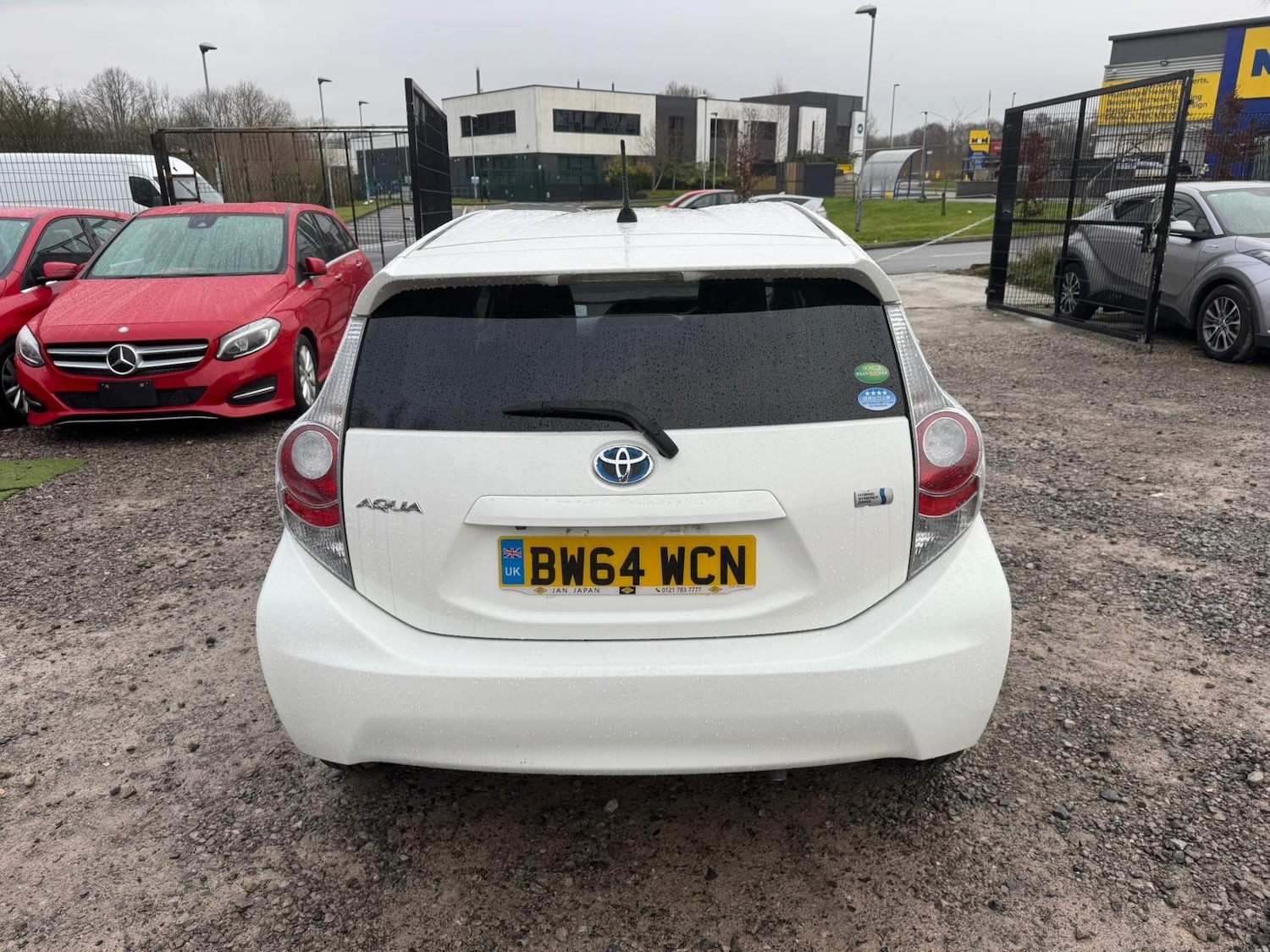 Used Toyota Aqua for sale - 77401410: Photo 4