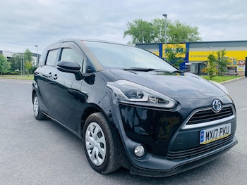 Used Toyota Sienta 2017 for sale - 75453939: Photo