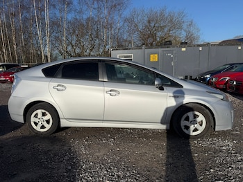 Used Toyota Prius 2011 for sale - 77355160: Photo