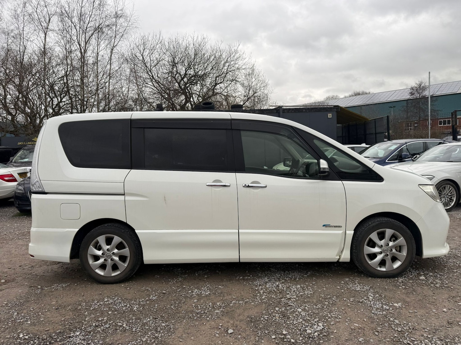 Used Nissan Serena 2026 for sale - 77307742: Photo 2