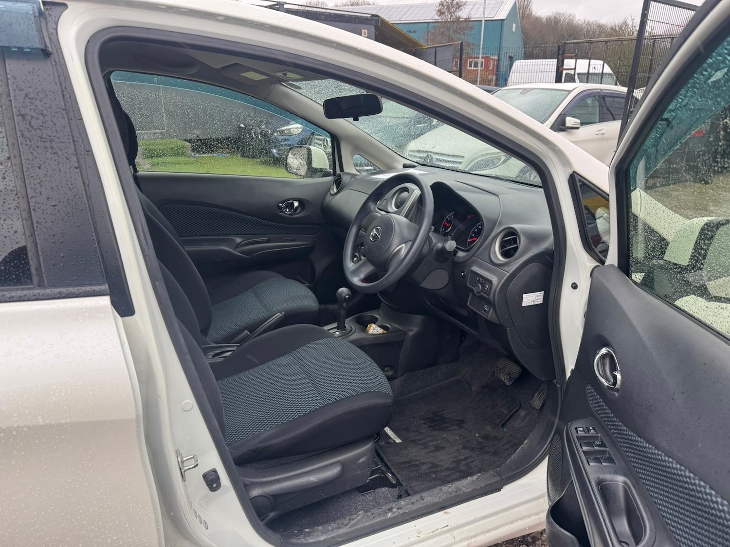 Used Nissan Serena 2026 for sale - 77701476: Photo 11