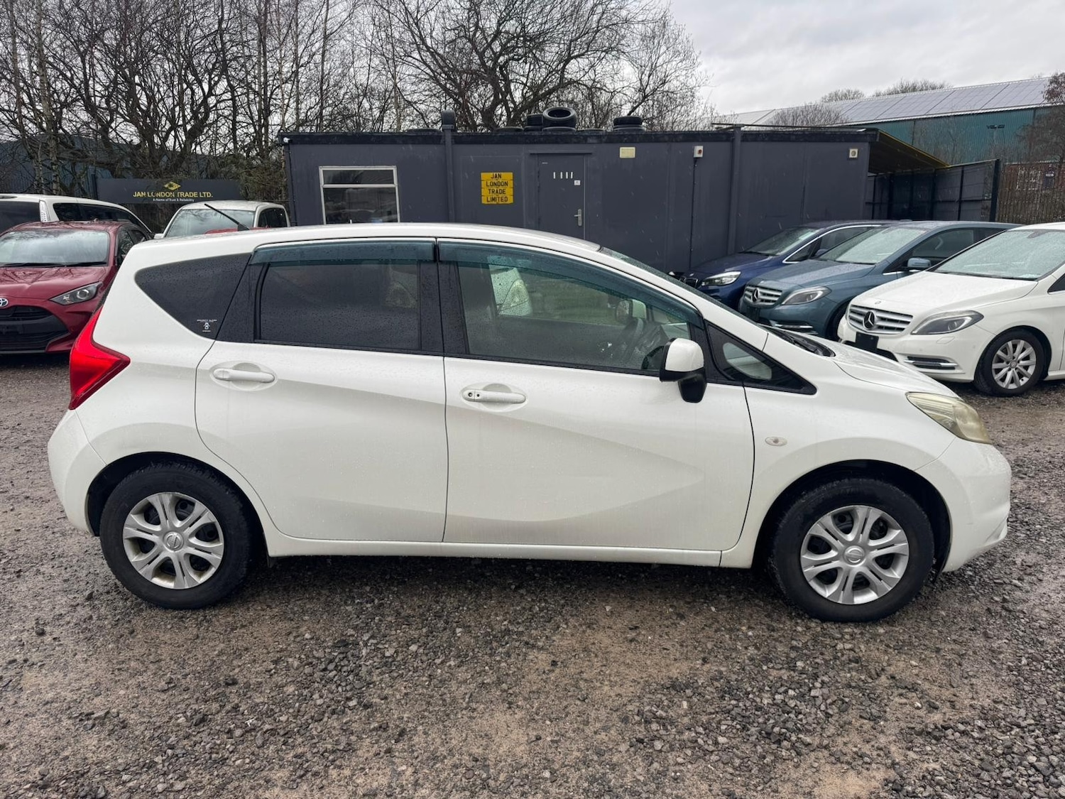Used Nissan Serena 2026 for sale - 77701476: Photo 2
