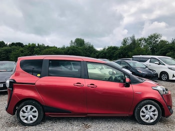 Used Toyota Sienta 2015 for sale - 75793106: Photo