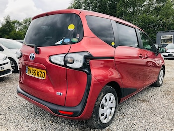 Used Toyota Sienta 2015 for sale - 75793106: Photo