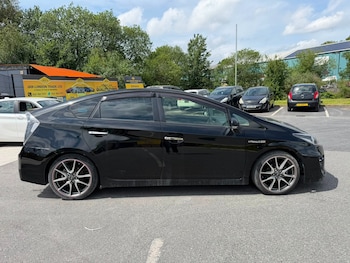 Used Toyota Prius 2015 for sale - 79111990: Photo