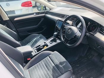 Used Volkswagen Passat 2018 for sale - 75236988: Photo