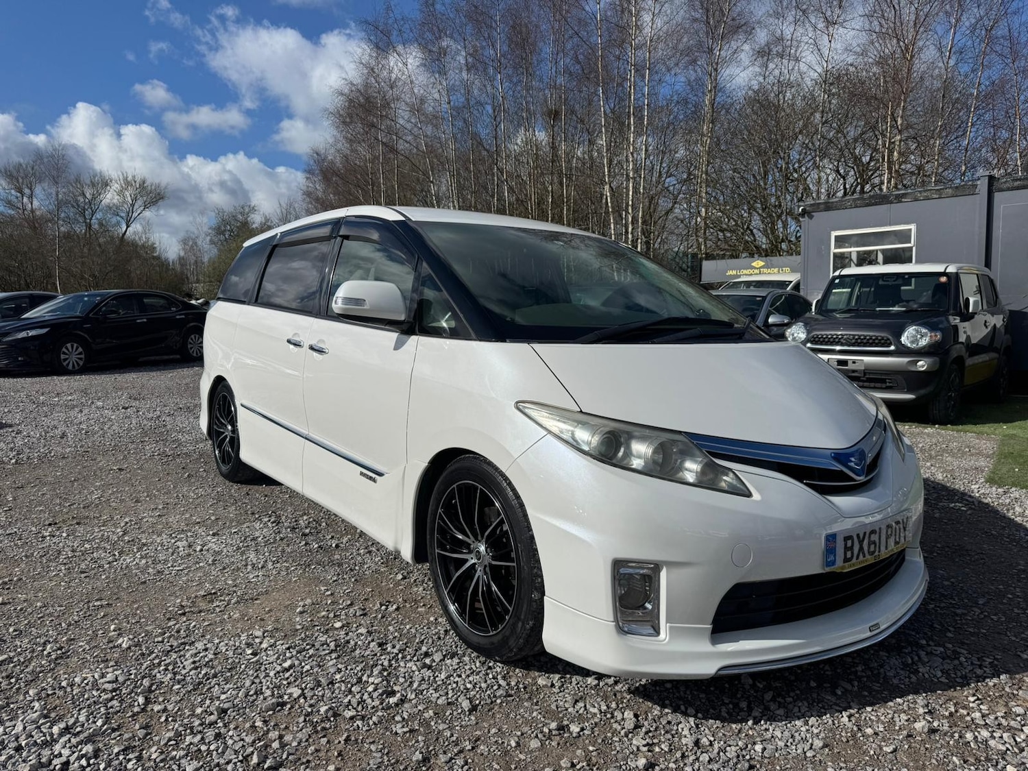 Used Toyota Estima for sale - 77897419: Photo 1