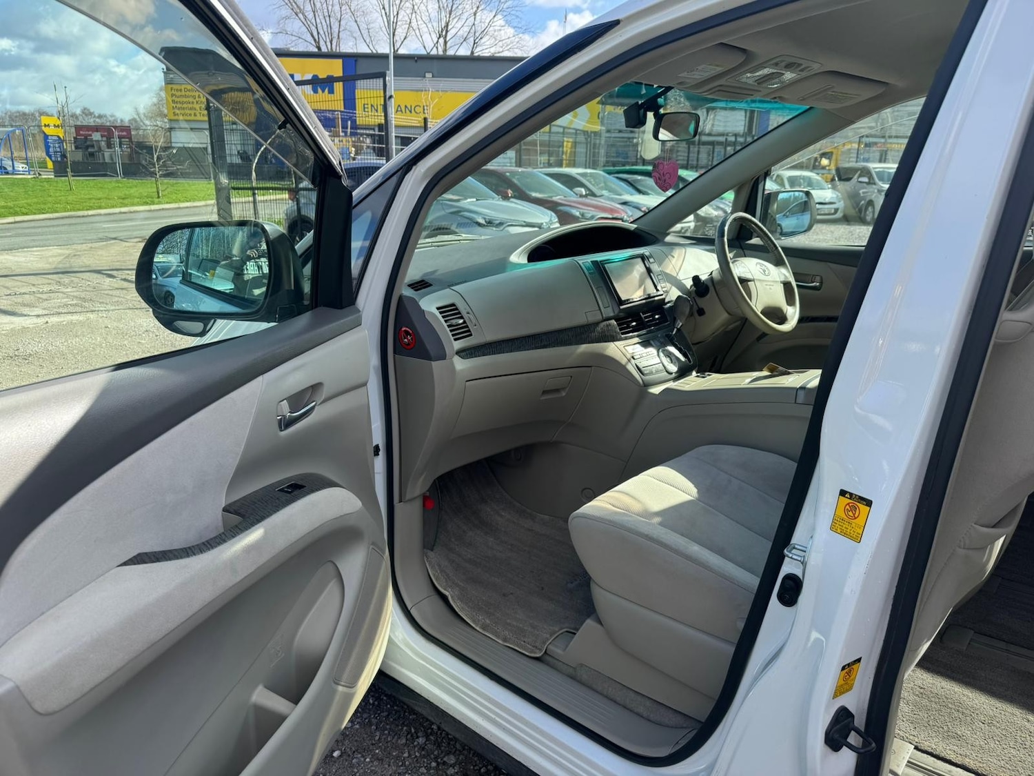 Used Toyota Estima for sale - 77897419: Photo 18