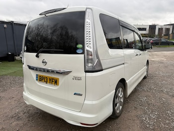 Used Nissan Serena 2013 for sale - 77323995: Photo