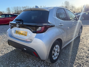 Used Toyota Yaris 2021 for sale - 77708586: Photo