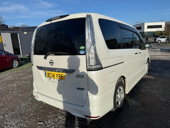 Used Nissan Serena 2014 for sale - 77319689: Photo