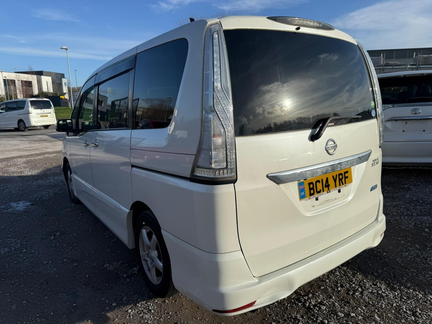Used Nissan Serena 2026 for sale - 77319689: Photo 6