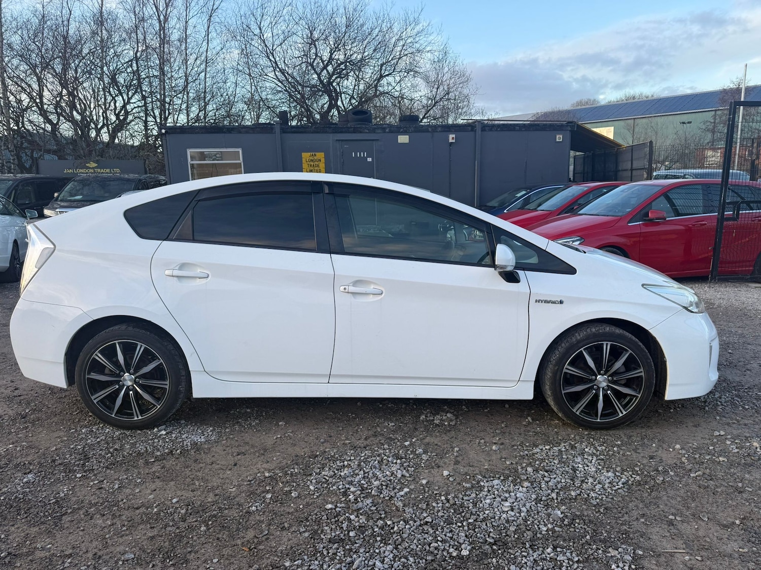 Used Toyota Prius 2026 for sale - 77360657: Photo 2