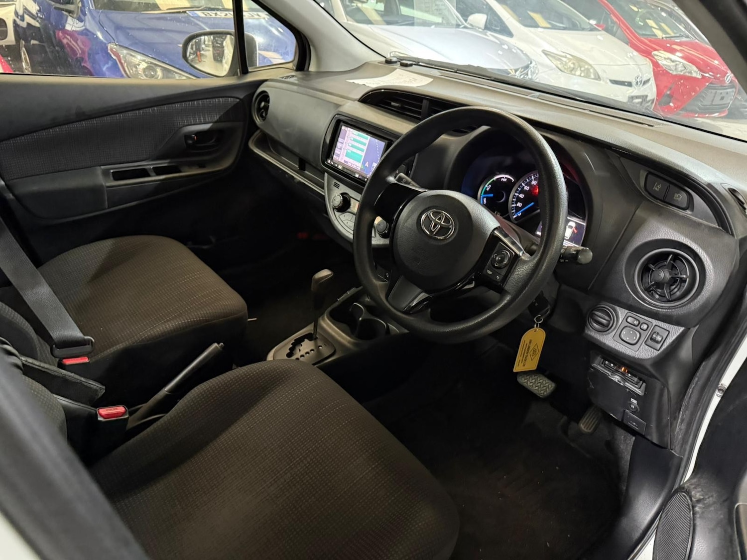 Used Toyota Vitz for sale - 77193737: Photo 10