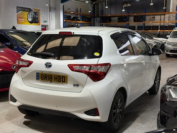 Used Toyota Vitz 2018 for sale - 77193737: Photo