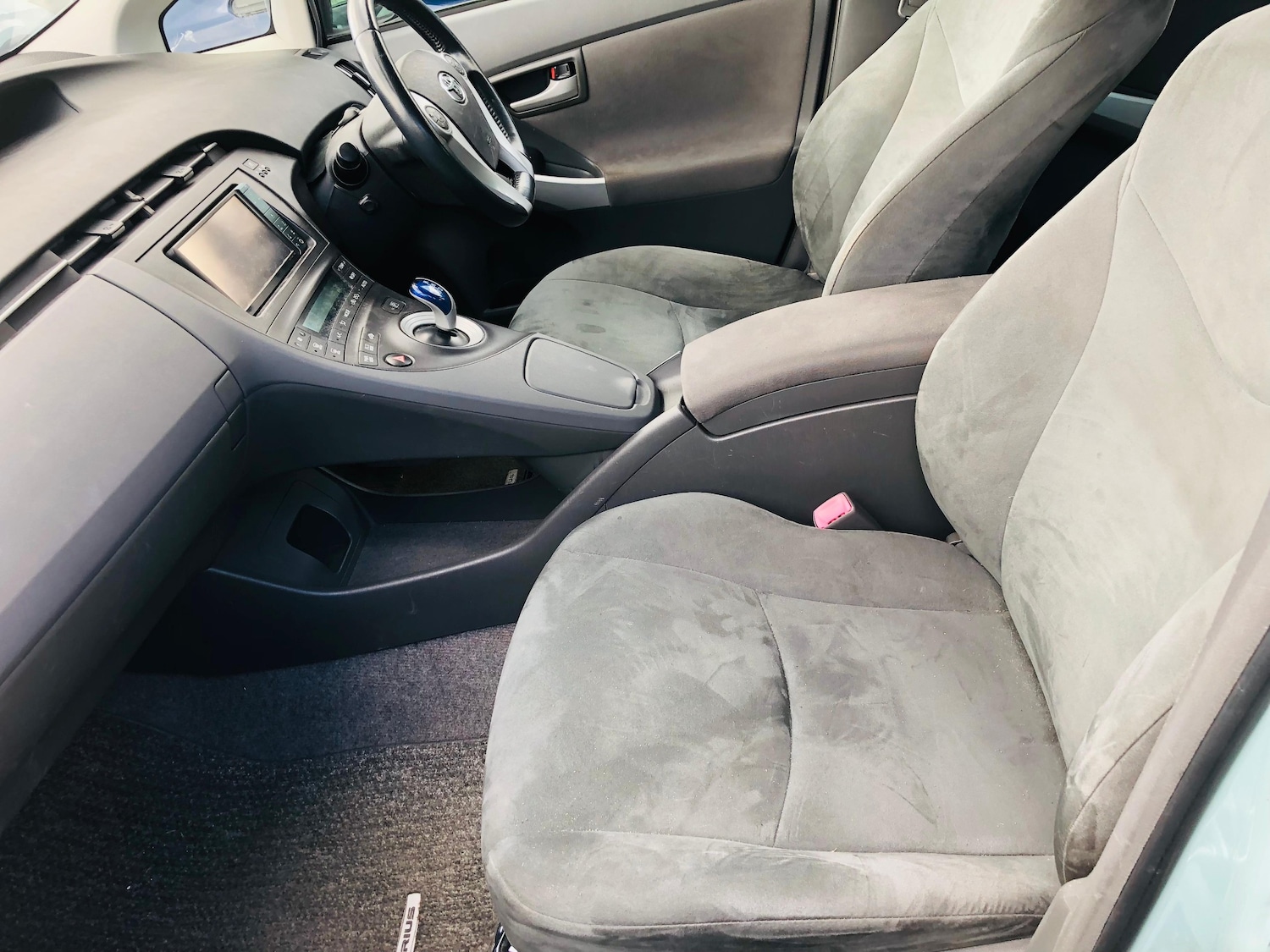Vehicle 28
