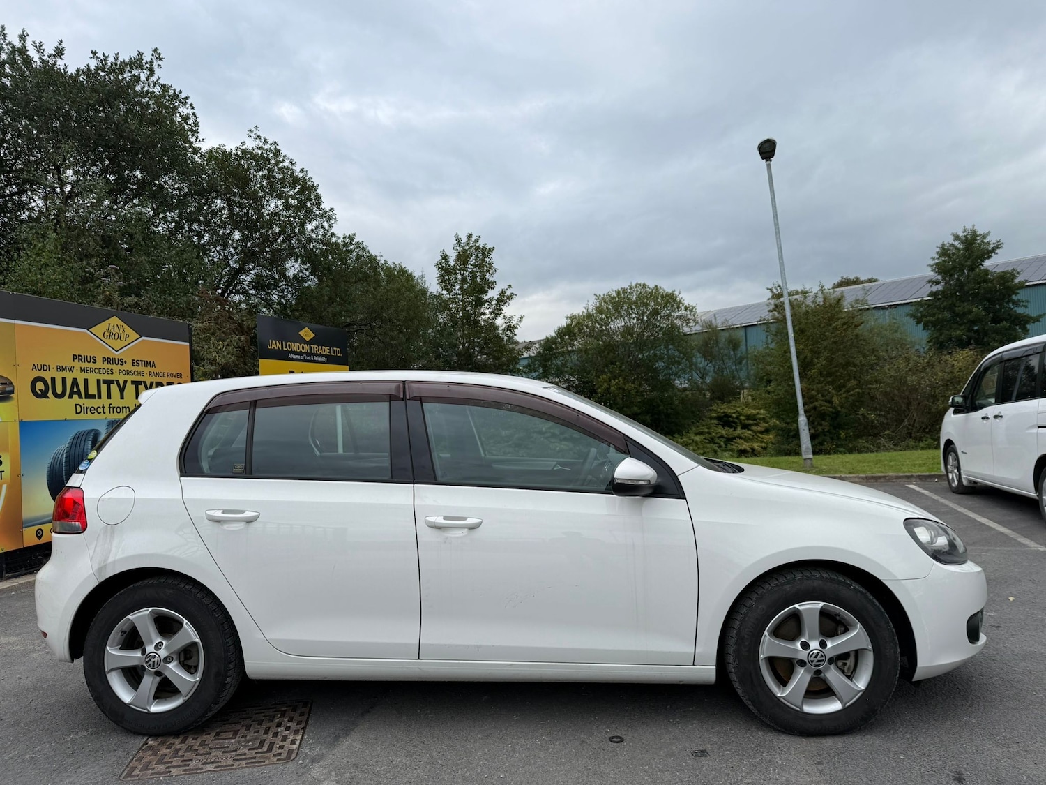 Used Volkswagen Golf 2025 for sale - 76665375: Photo 2