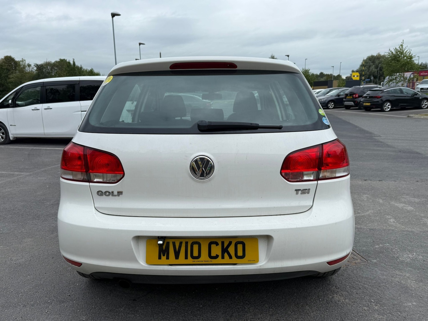 Used Volkswagen Golf 2025 for sale - 76665375: Photo 4