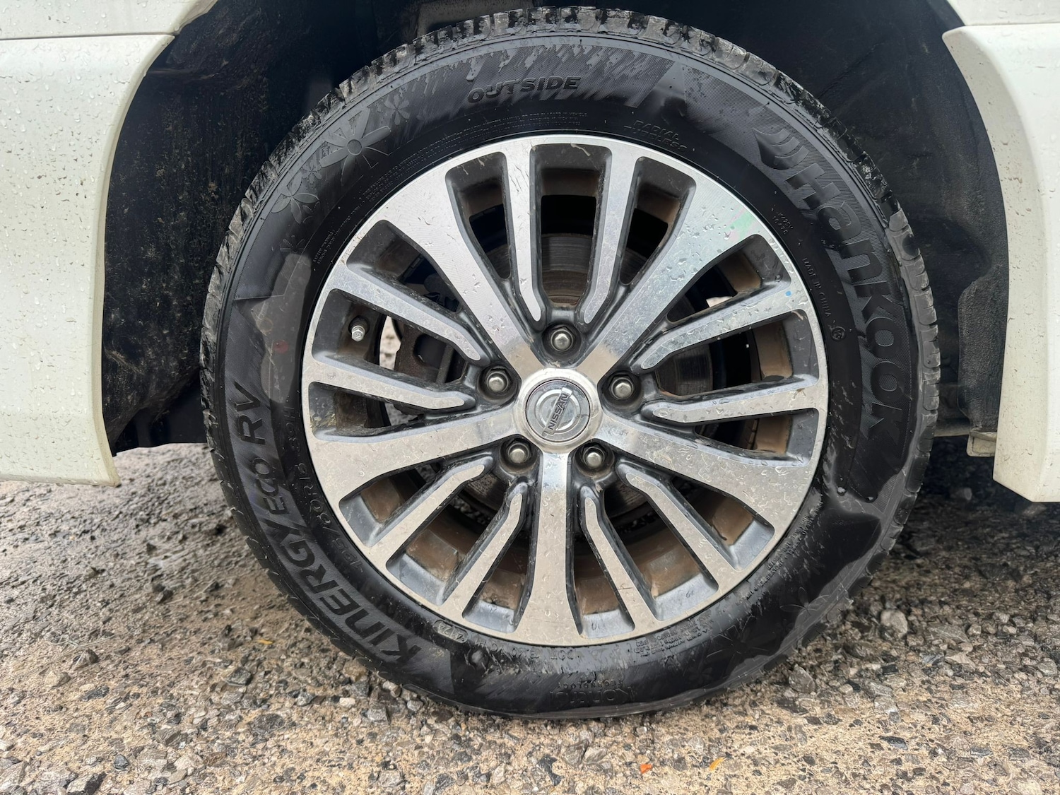 Used Nissan Serena for sale - 77483287: Photo 23