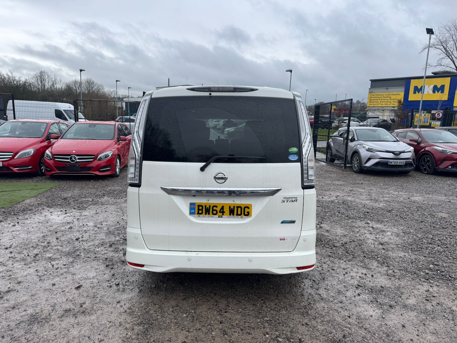 Used Nissan Serena for sale - 77483287: Photo 4