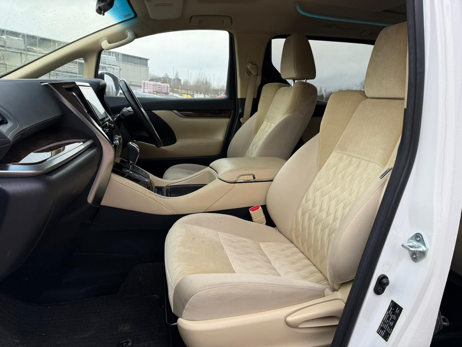 Used Toyota Alphard 2026 for sale - 77319691: Photo 21