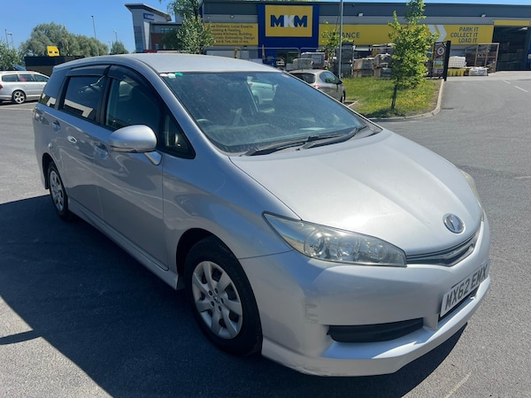 Used Toyota Wish for sale - 74688502: Photo 1