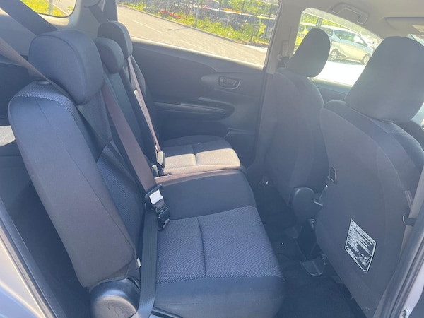 Used Toyota Wish for sale - 74688502: Photo 22