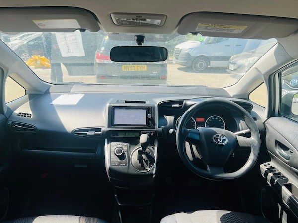 Used Toyota Wish for sale - 74688502: Photo 26